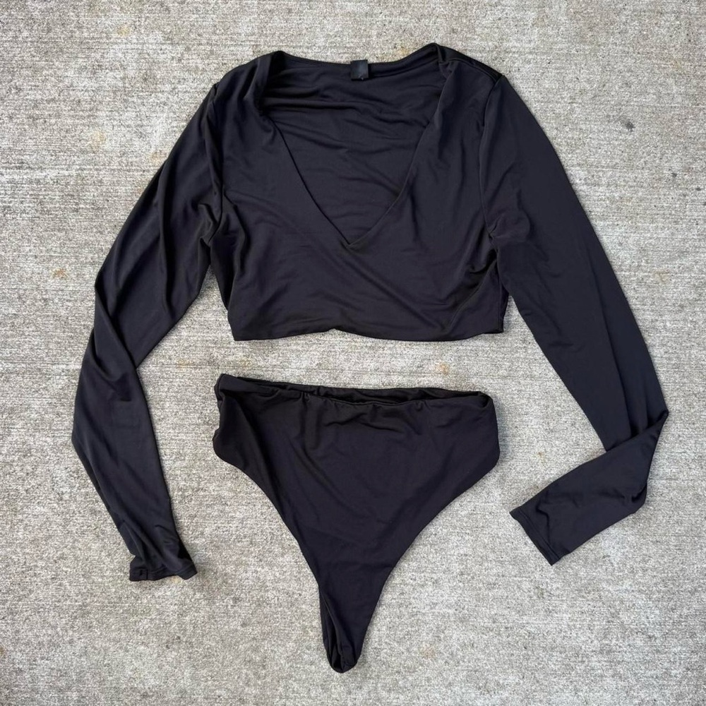 naked wardrobe Black Long Sleeve Crop Swim Set